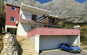 Apartments with a swimming pool Makarska - 13772